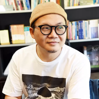 作家、影評人-圖片